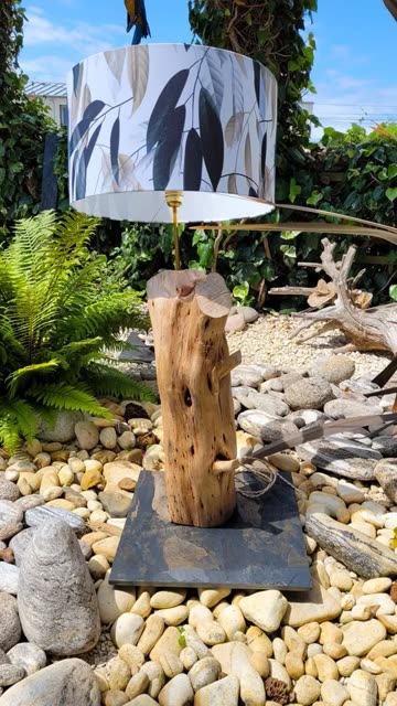 Lampe en bois flotté, pièce 3